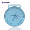 Cercado de placas azul claro-Medallas_peakeen