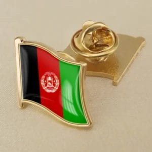 Alfiler de solapa con la bandera de Afganistán en vivos colores, ideal para la distribución al por mayor y las exhibiciones patrióticas.