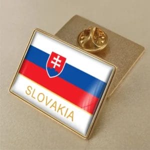 スロバキア国旗のピンが目立つように表示され、卸売流通や愛国的なアクセサリーに最適です。